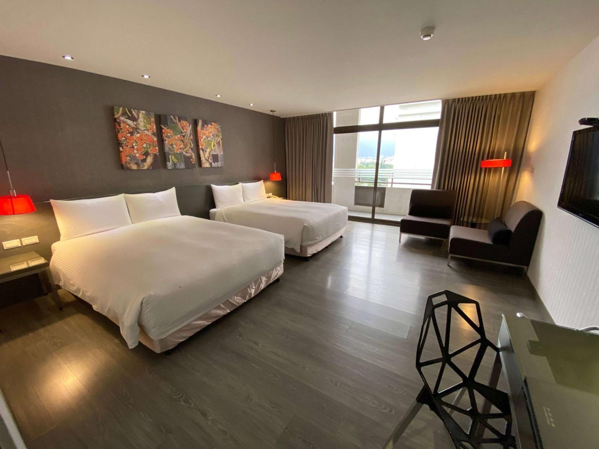 Hotel Ramada Encore By Wyndham Hualien Exterior foto